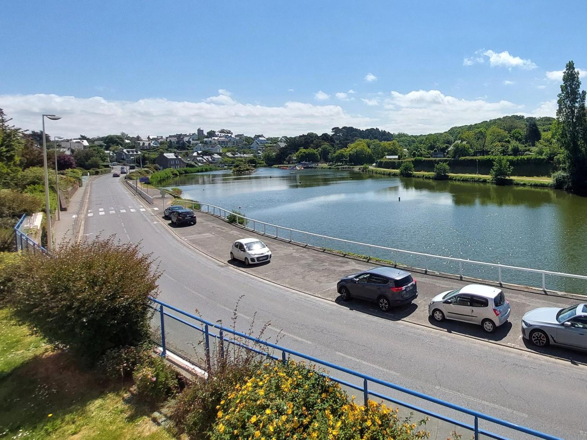 Vue Etang Et Port De Dahouet *